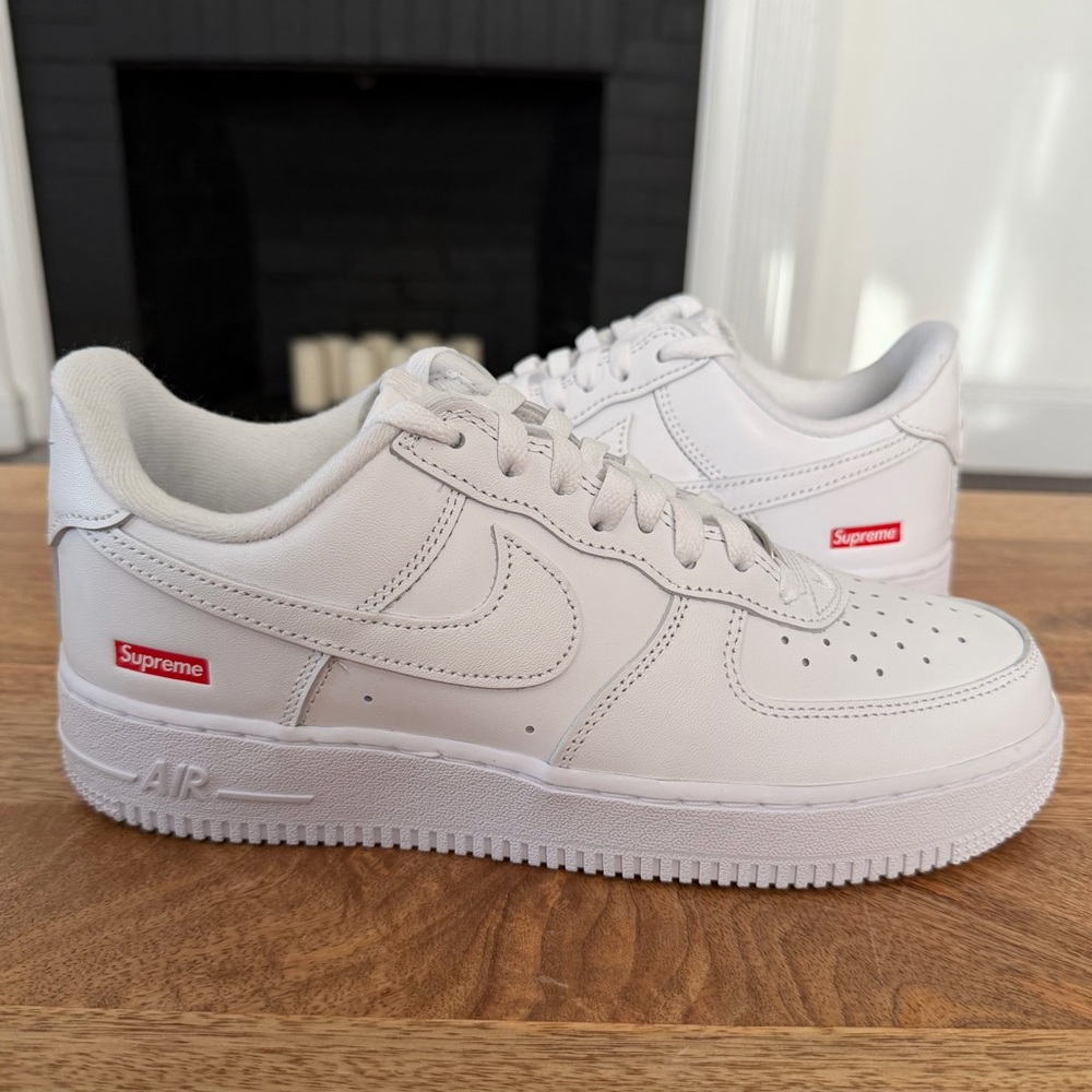 Supreme x Nike Air Force 1 Low Box Logo - Mens Size 8 - CU9225-100 New, B-Grade